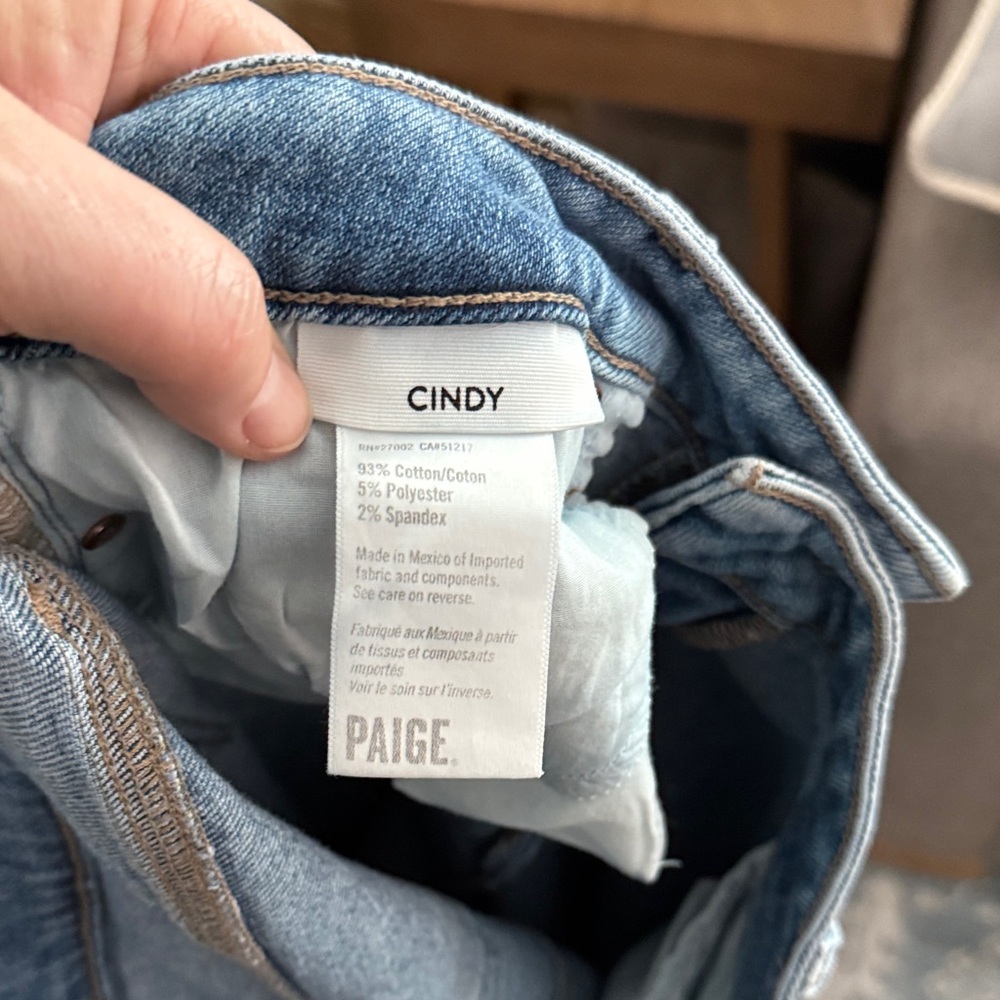 PAIGE Cindy straight leg ankle Jean.  Size 32 excellent condition - Picture 3 of 4